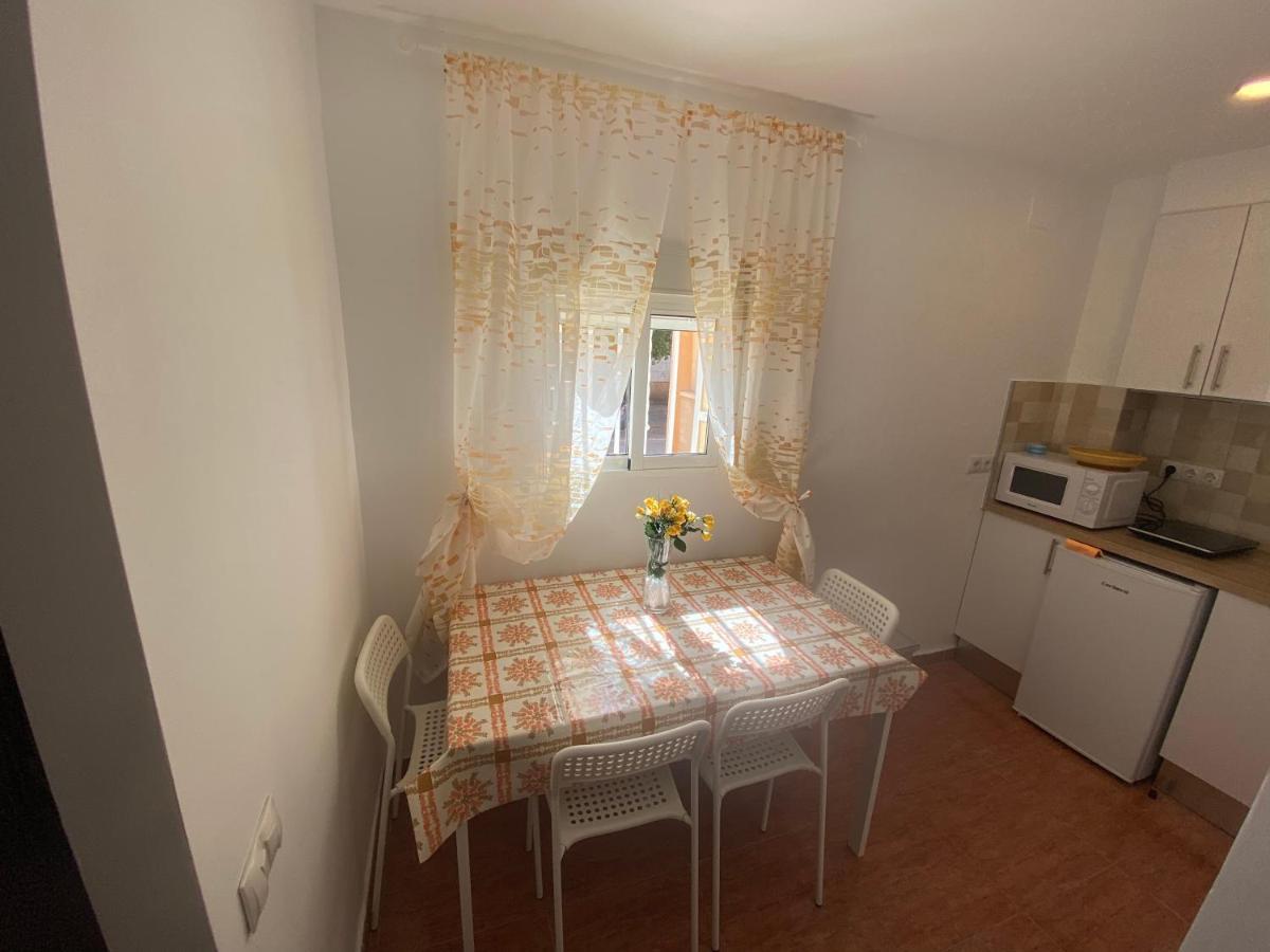 Habitaciones Con Bano Y Cocina Privada Валенсия Екстериор снимка
