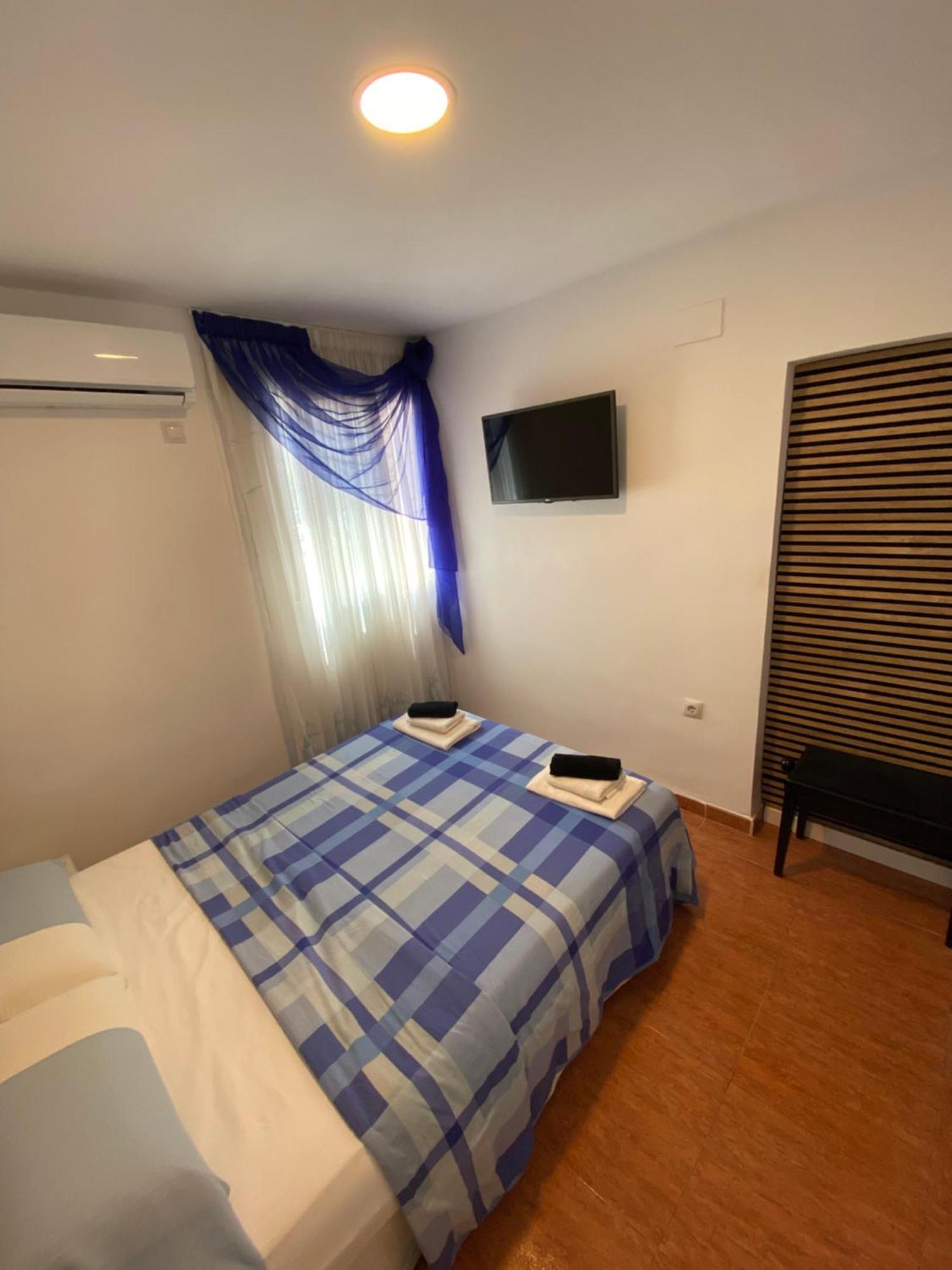 Habitaciones Con Bano Y Cocina Privada Валенсия Екстериор снимка