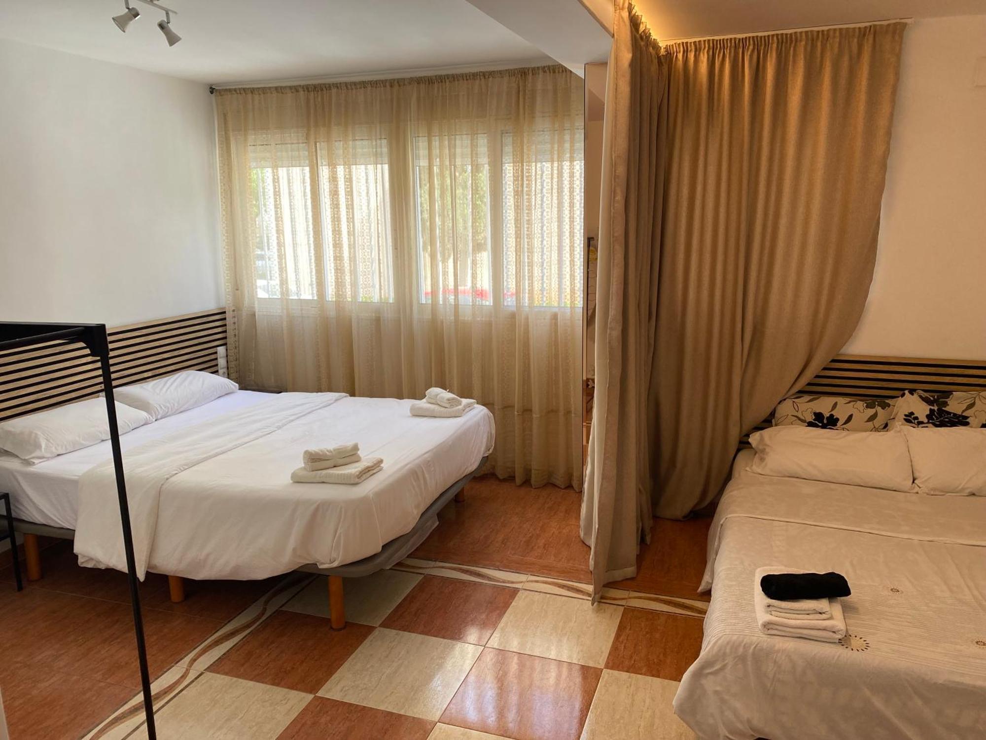Habitaciones Con Bano Y Cocina Privada Валенсия Екстериор снимка