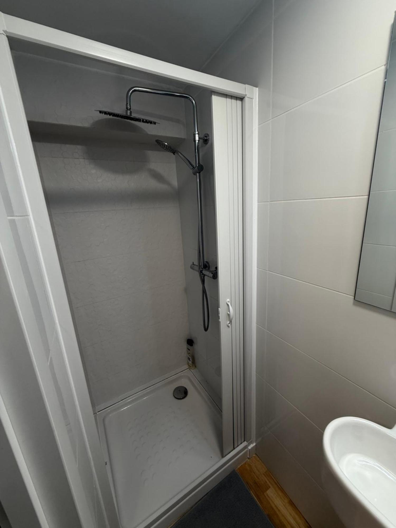 Habitaciones Con Bano Y Cocina Privada Валенсия Екстериор снимка